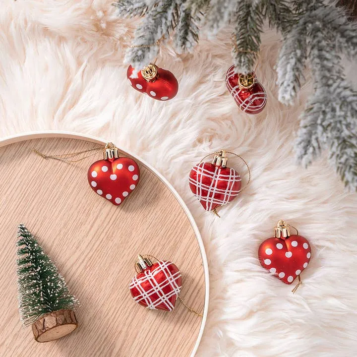 Cute and Glamorous Heart Shaped Christmas Ornament Set